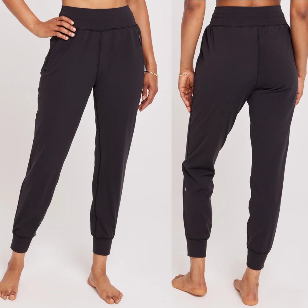 NWT Spiritual Gangster Warm Core Jogger Pants Athletic Athleisure
